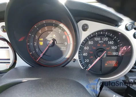 2011 Nissan 370Z Touring z USA, uszkodzony, nr VIN JN1AZ4EH0BM555433